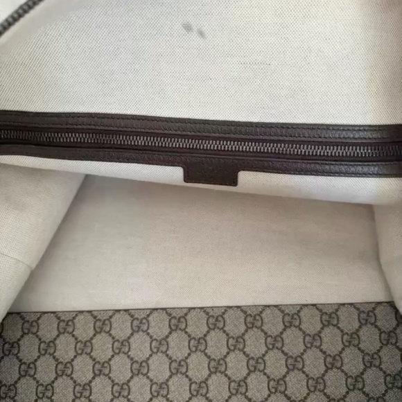 GUCCI SAVOY LARGE DUFFLE BAG - Picture 6 of 6
